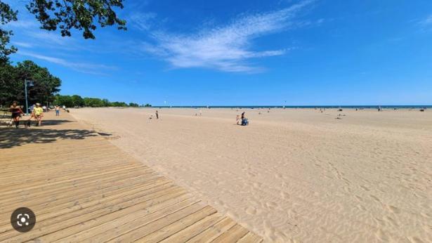 Stunning Rooms In Townhouse Across The Beach Торонто Екстер'єр фото